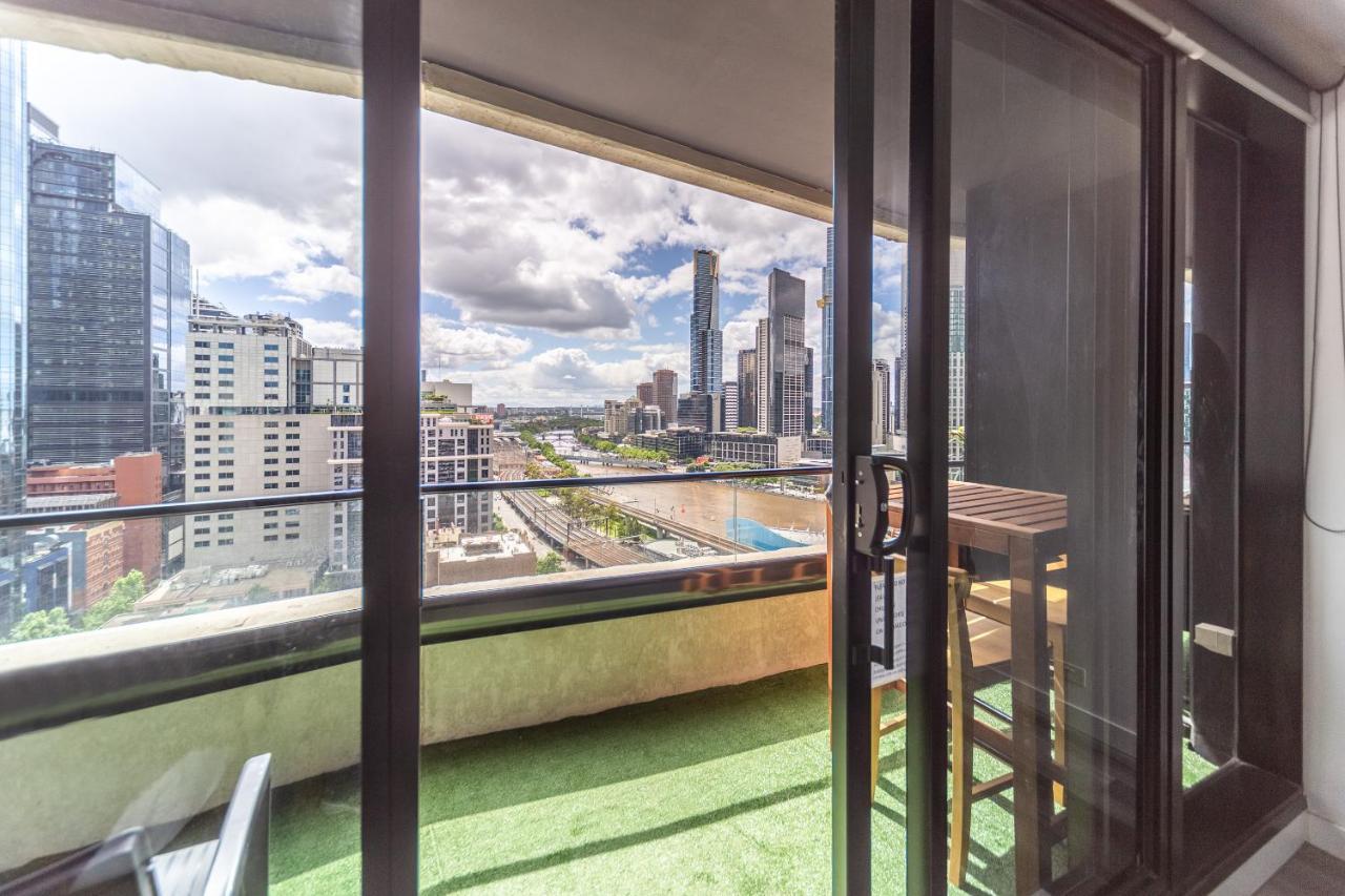 Aura2107, 2 Bedroom Apartment With Balcony, Stunning Yarra River And City Views Melbourne Exterior photo